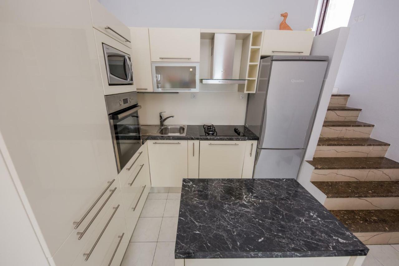 Apartments Mateo Τρογκίρ Εξωτερικό φωτογραφία