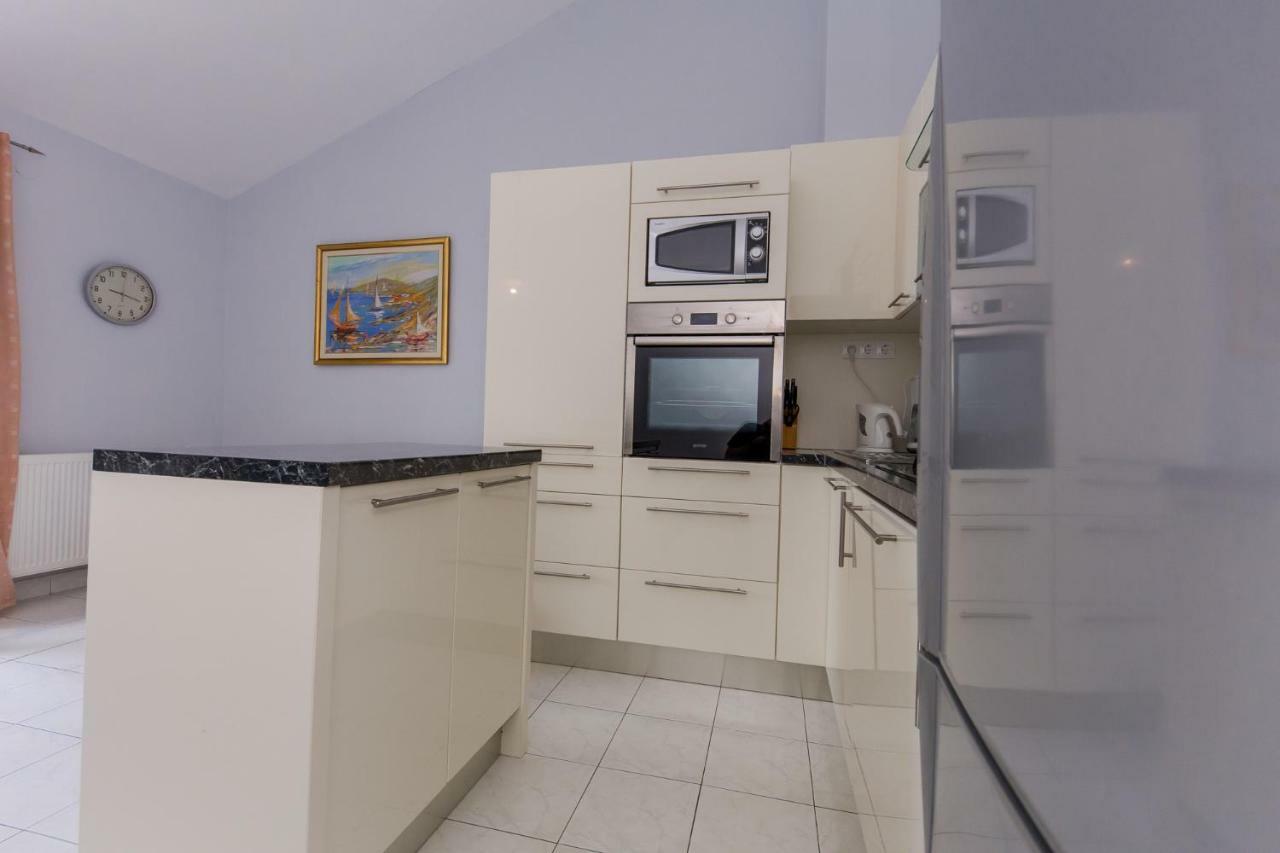 Apartments Mateo Τρογκίρ Εξωτερικό φωτογραφία